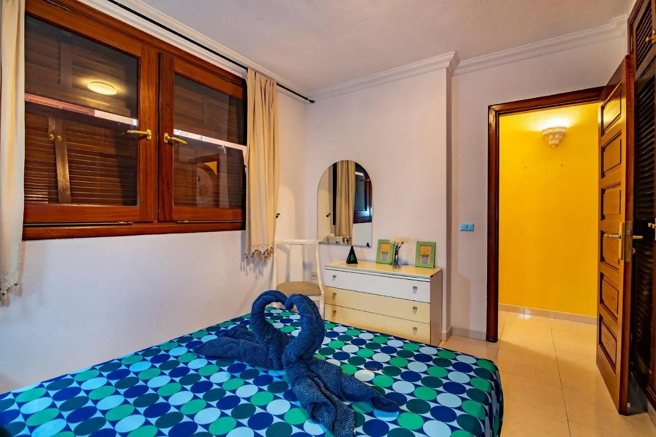 Alquilaencanarias-Medano Tio Claudio Beachfront El Medano  0*, El Medano (Tenerife) Spain